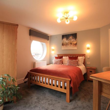 Streamside Apartment Yeovil Exterior foto